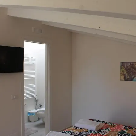 Couette-café A Casa Mia 3*